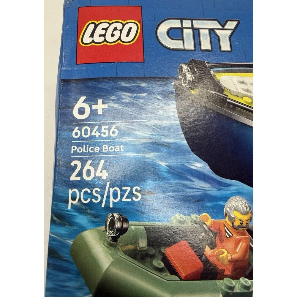 LEGO City Police Boat Chase Building Toy (60456) 264 Pieces 3 Minifigs + Shark